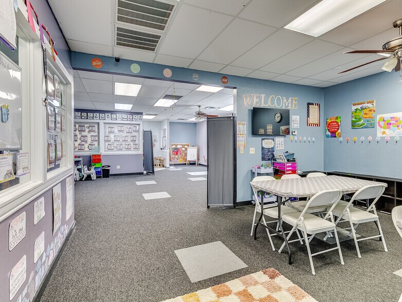 More Photos Of 17311 NE 23rd St, Choctaw Office For Sale