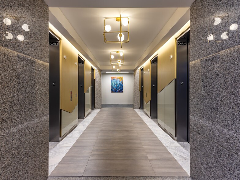 More Photos Of 585 N Dairy Ashford Rd, Houston Office For Lease