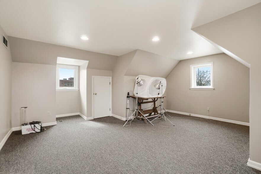 More Photos Of 175 W Franklin St, Centerville Storefront Retail Office For Sale