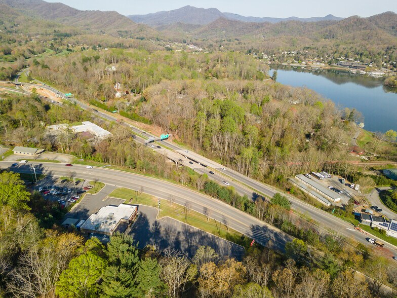 More Photos Of 3334 Asheville Rd, Waynesville Freestanding For Sale