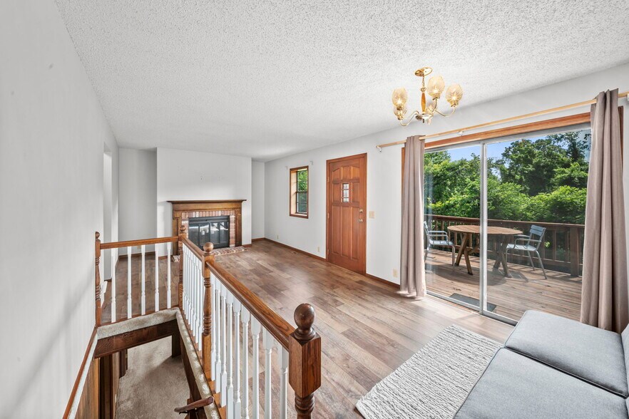 More Photos Of 1810 Little Flock Dr, Rogers Specialty For Sale