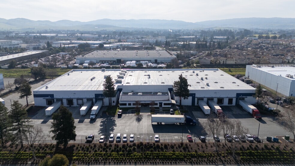 More Photos Of 6383 Las Positas Rd, Livermore Warehouse For Lease