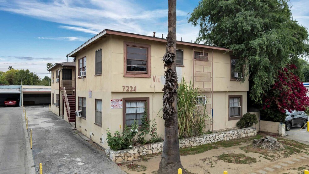 More Photos Of 7224 Hazeltine Ave, Van Nuys Apartments For Sale