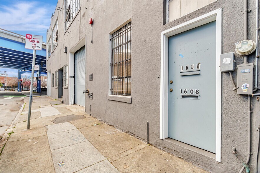 More Photos Of 1606 Harrison St, San Francisco Service For Sale