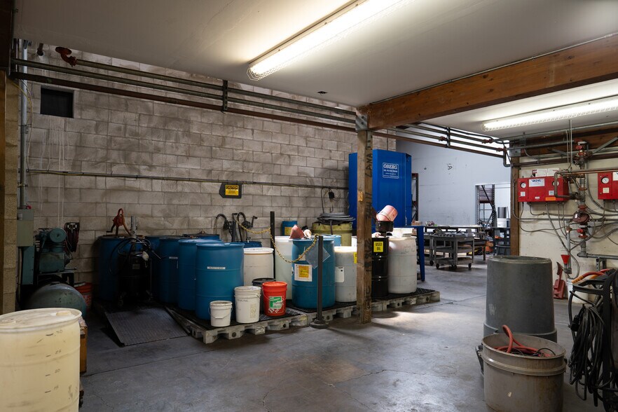 More Photos Of 3048 Aukele St, Lihue Warehouse For Sale