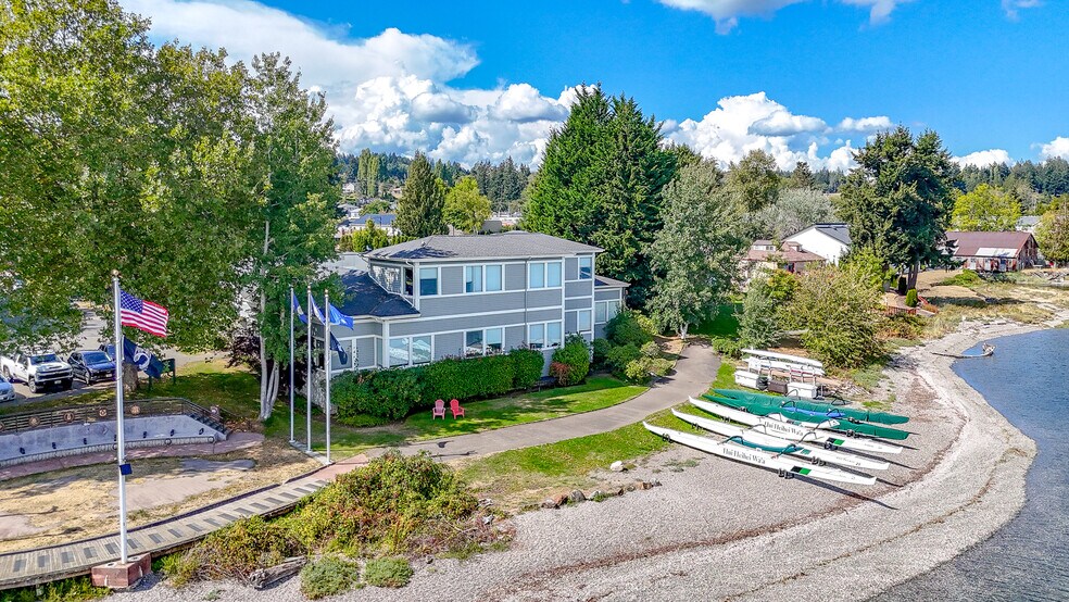 More Photos Of 3212 Byron St, Silverdale Office For Sale
