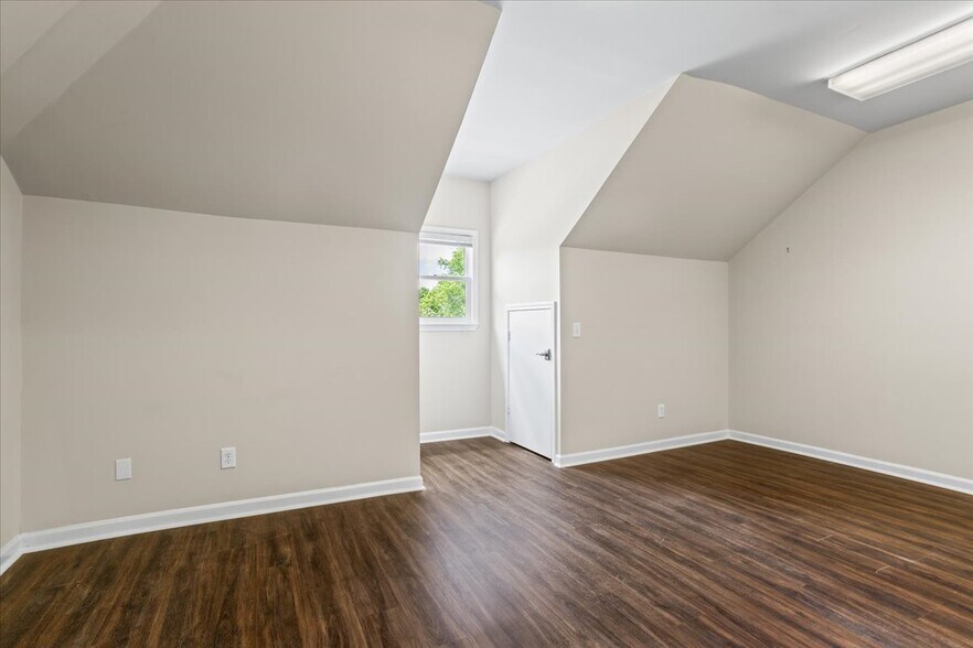 More Photos Of 889 Commerce Dr Sw, Conyers Loft Creative Space For Sale