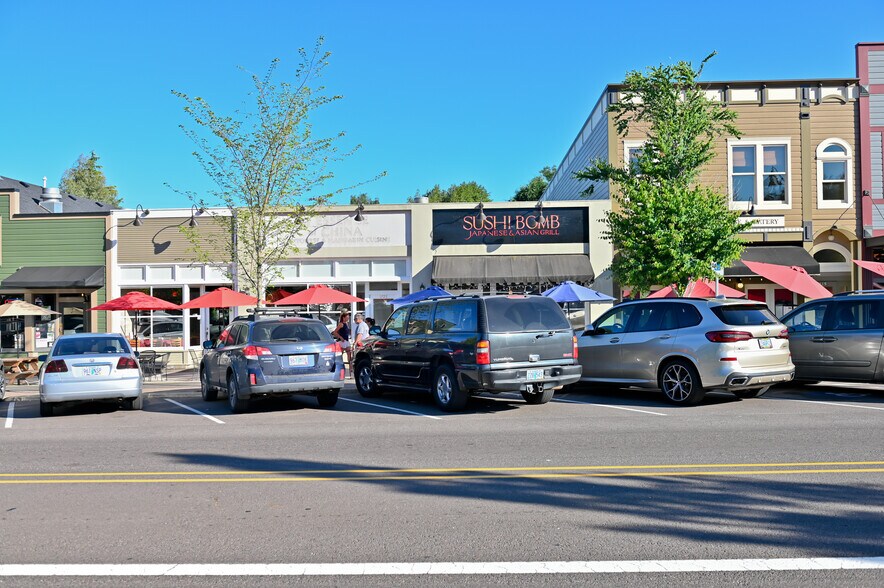 More Photos Of 1731-1745 Willamette Falls Dr, West Linn Storefront For Sale