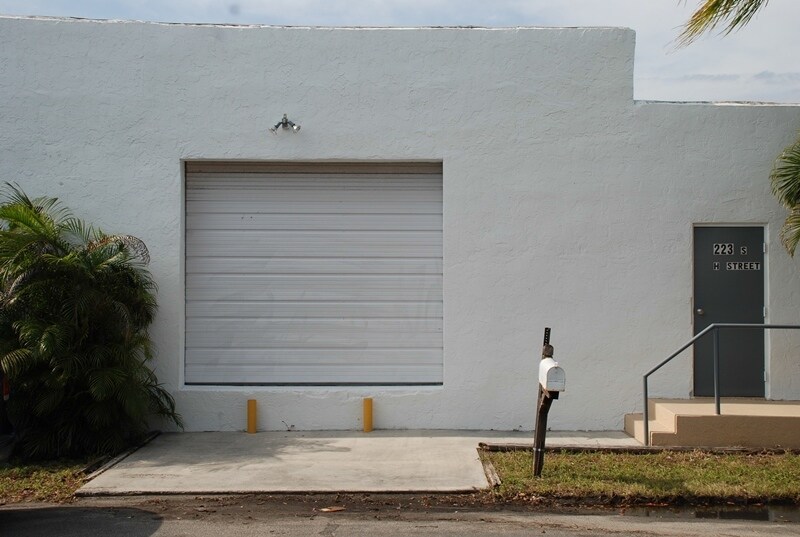 More Photos Of 223 S H St, Lake Worth Manufacturing For Lease