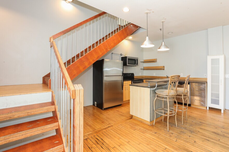 More Photos Of 74 Carroll St, Binghamton Apartments For Sale