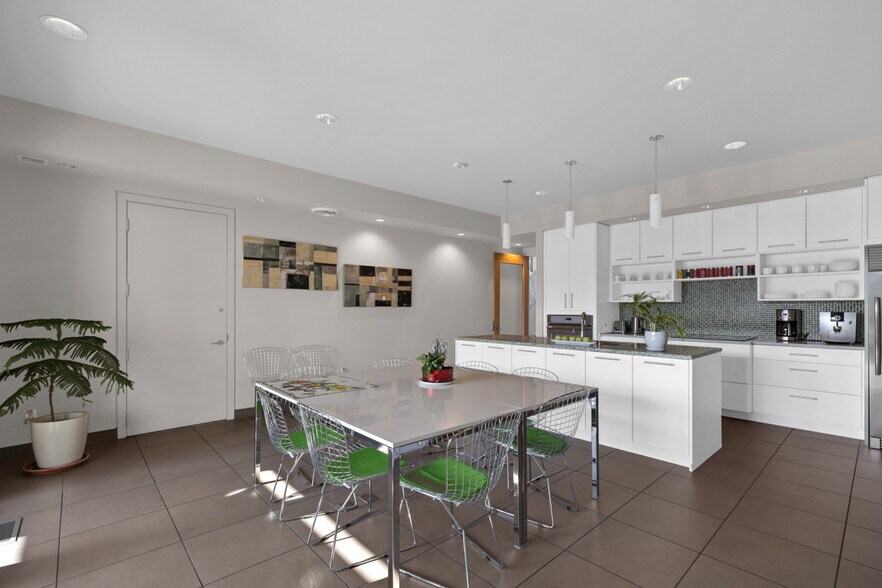 More Photos Of 9611 Highway 97, Lake Country Loft Creative Space For Sale