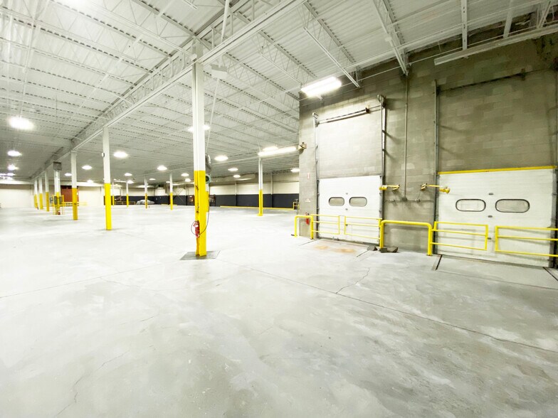 More Photos Of 1 Bouchard St, Manchester Manufacturing For Sale