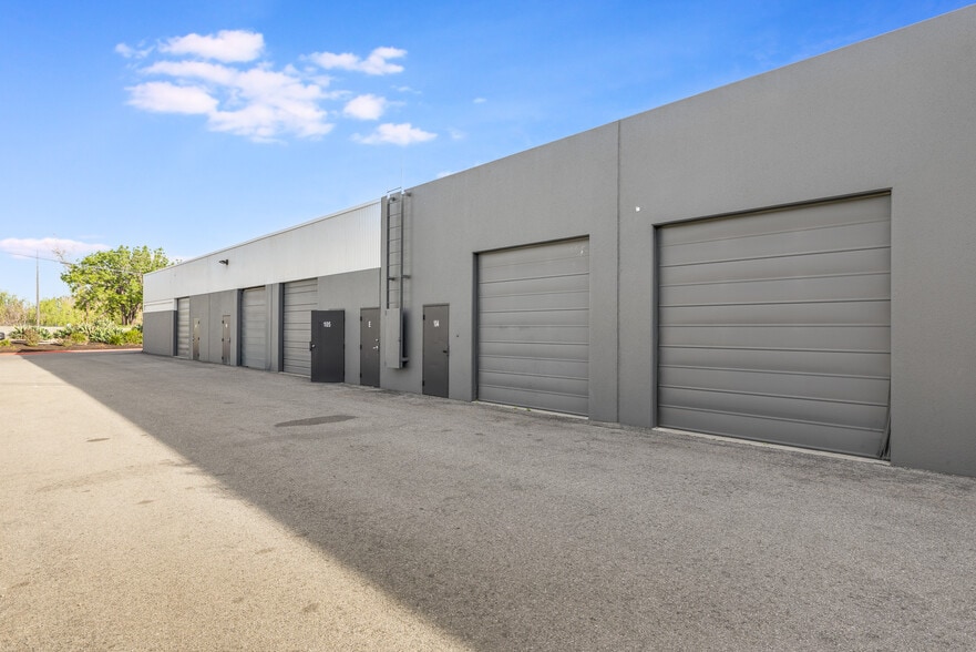 More Photos Of 780 Montague Expy, San Jose Showroom For Lease