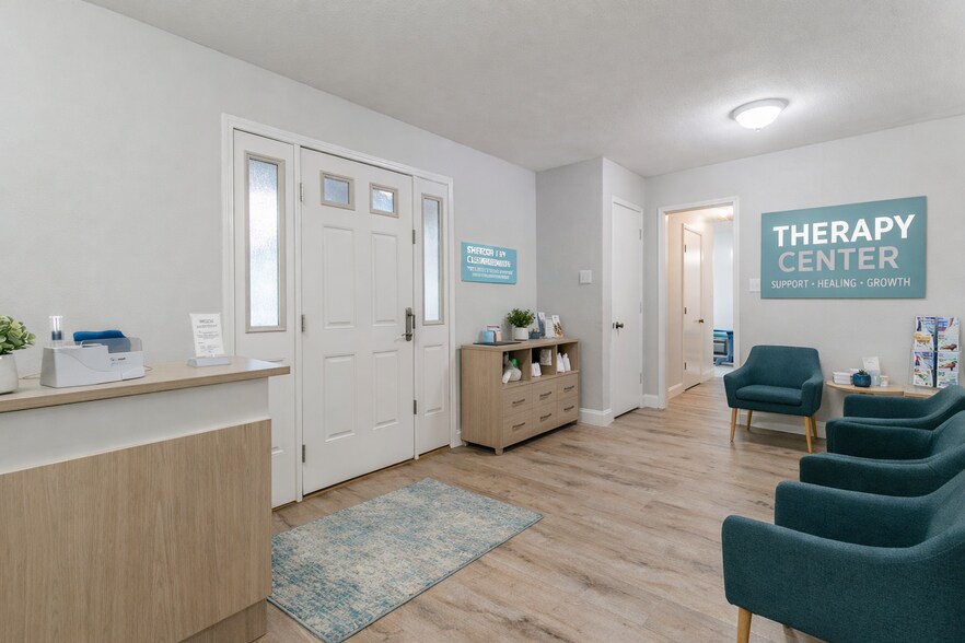 More Photos Of 128 Taylor St, Keller Flex For Sale