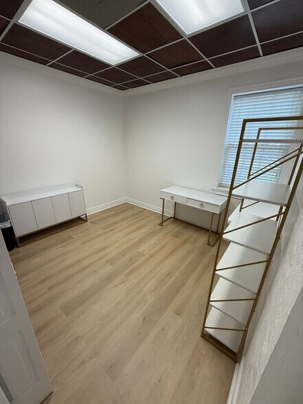 More Photos Of 2711-2713 Maguire Rd, Ocoee Medical For Lease