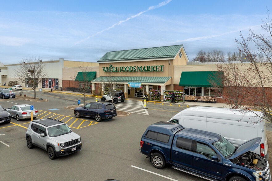 More Photos Of 325-351 Russell St, Hadley General Retail For Lease