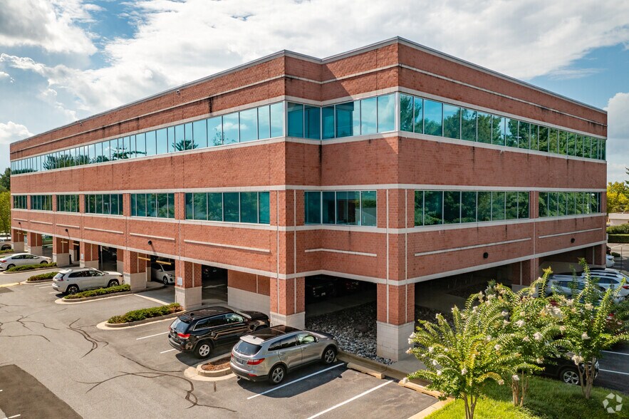 More Photos Of 19785 Crystal Rock Dr, Germantown Medical For Lease