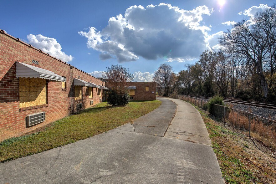 More Photos Of 148 Cason Rd, Cedartown Flex For Sale
