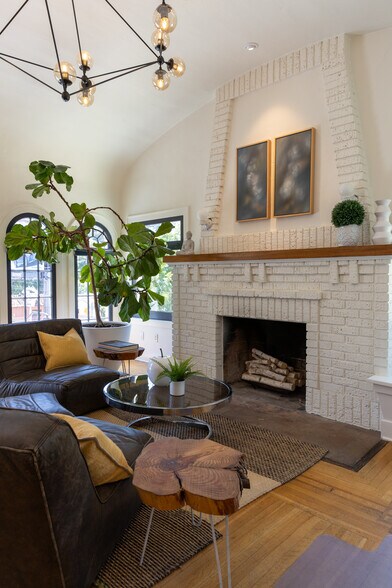 More Photos Of 1913-1915 Hyperion Ave, Los Angeles Loft Creative Space For Sale