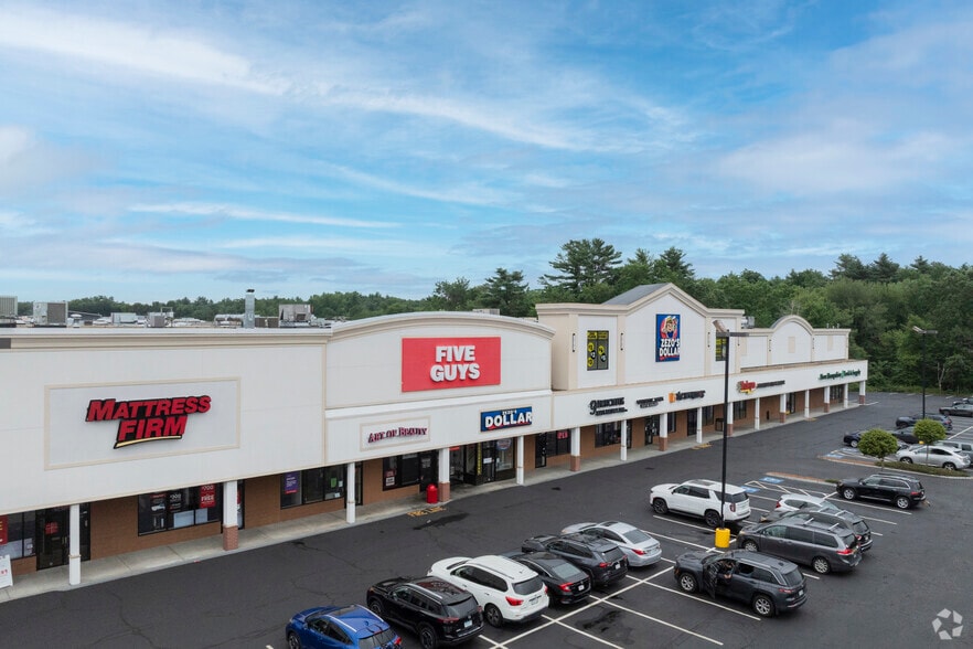 Primary Photo Of 291-297 S Broadway, Salem Unknown For Lease