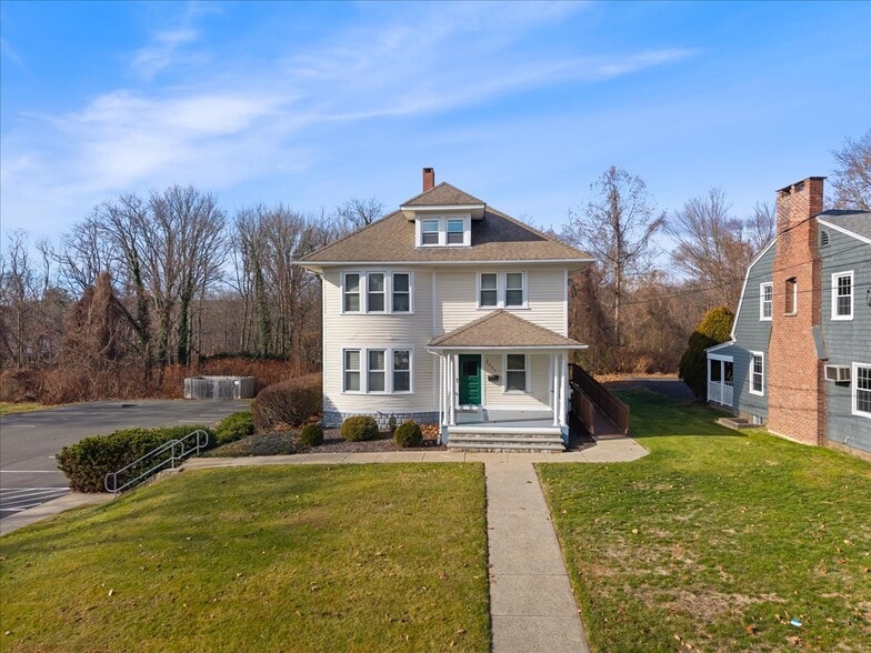 Primary Photo Of 2040 Whitney Ave, Hamden Office For Lease