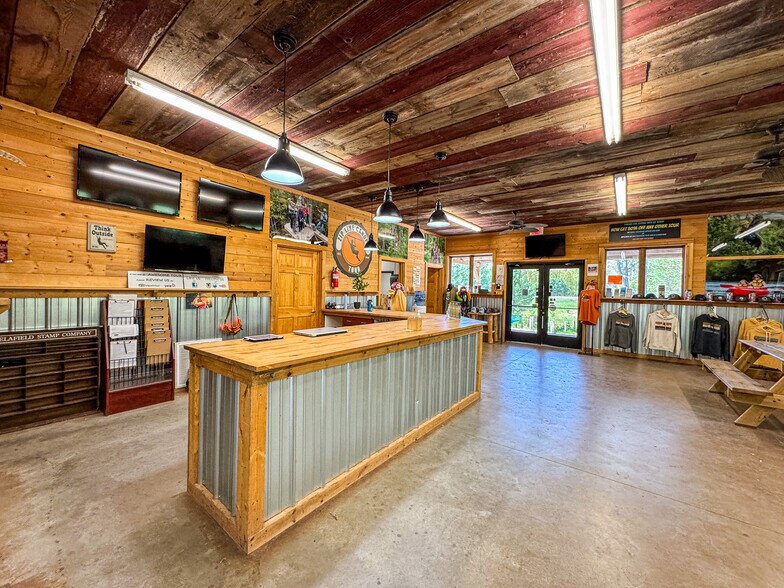 More Photos Of 7849 US Highway 51, Minocqua Sports And Entertainment For Sale