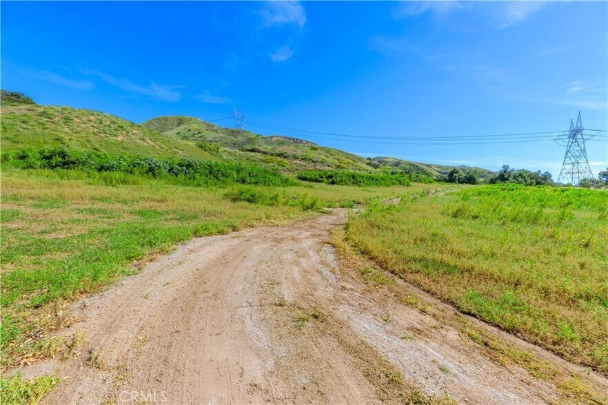 More Photos Of 11326 Wheatland Ave, Sylmar Land For Sale