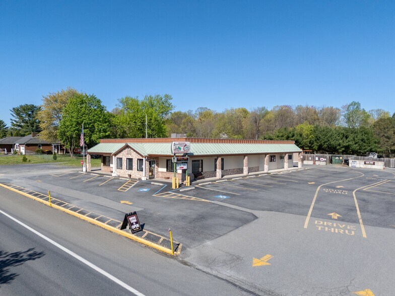 More Photos Of 232 W Moorestown Rd, Wind Gap Restaurant For Sale
