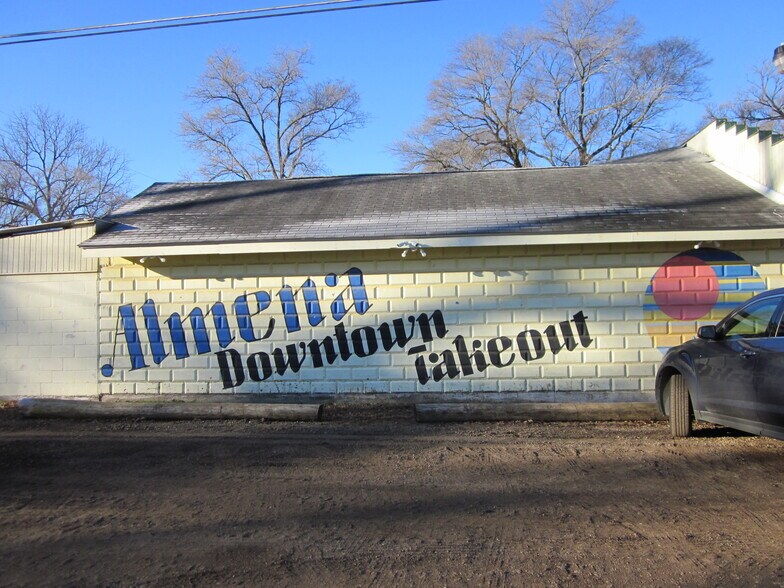 More Photos Of 42505 County Road 653, Paw Paw Convenience Store For Sale
