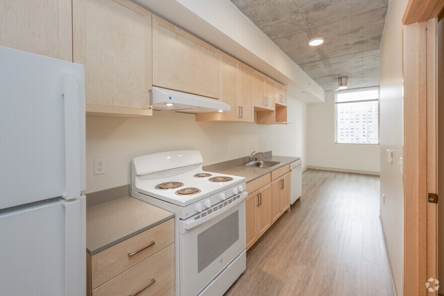 More Photos Of 1400 Madison St, Seattle Apartments For Lease