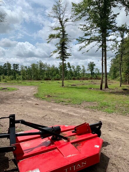 More Photos Of 3665 US-Hwy 287, Groveton Land For Sale