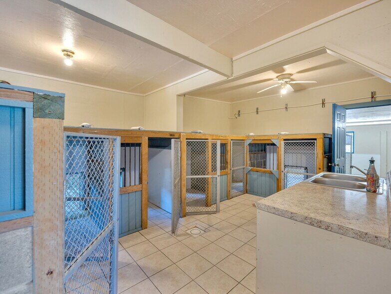 More Photos Of 44434 SE Coalman Rd, Sandy Light Manufacturing For Sale