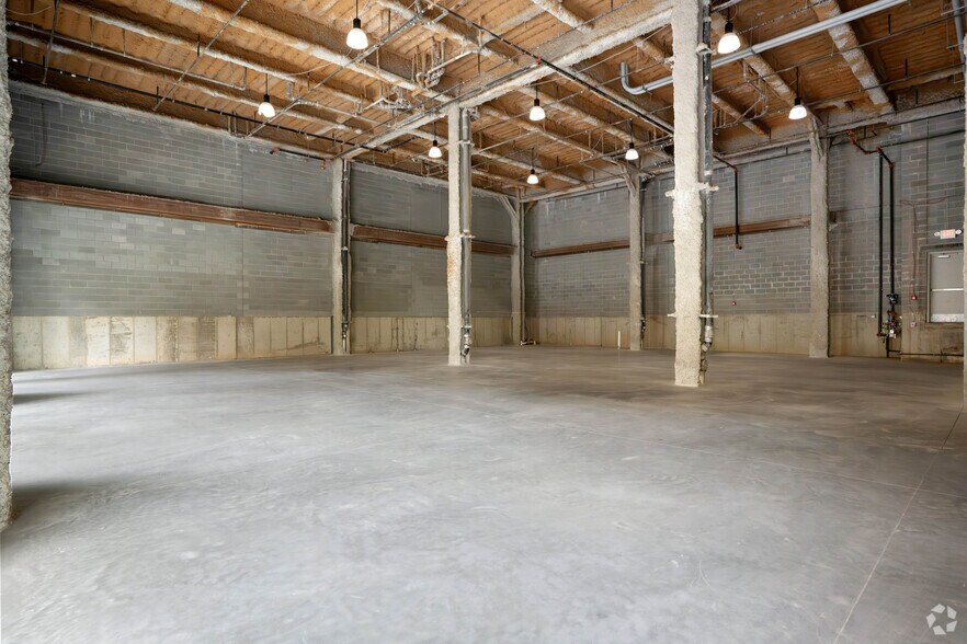 More Photos Of 7730 Harkins Rd, Lanham Apartments For Lease