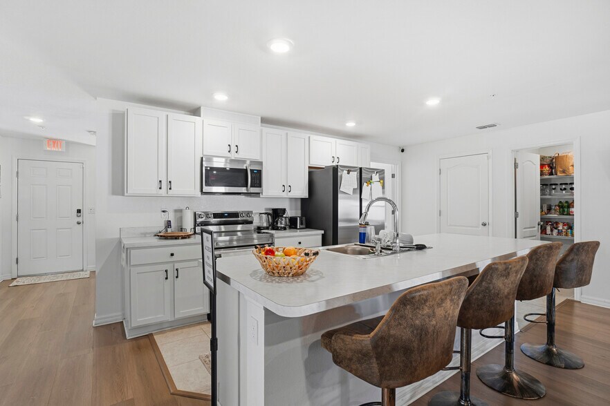 More Photos Of Licensed 6 Bed ALF, Ocala Healthcare For Sale