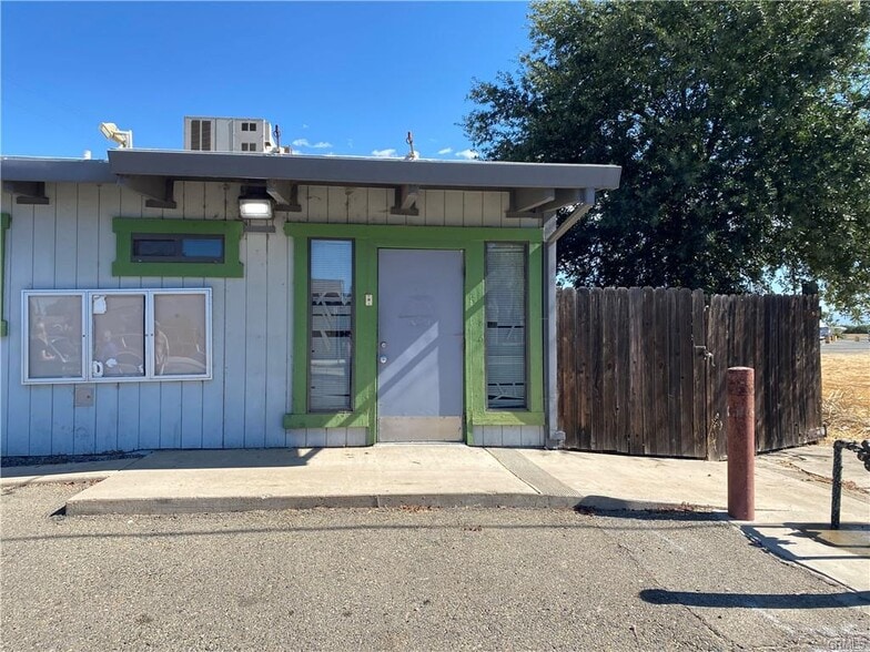 More Photos Of 9215 E Highway 140, Planada General Retail For Sale