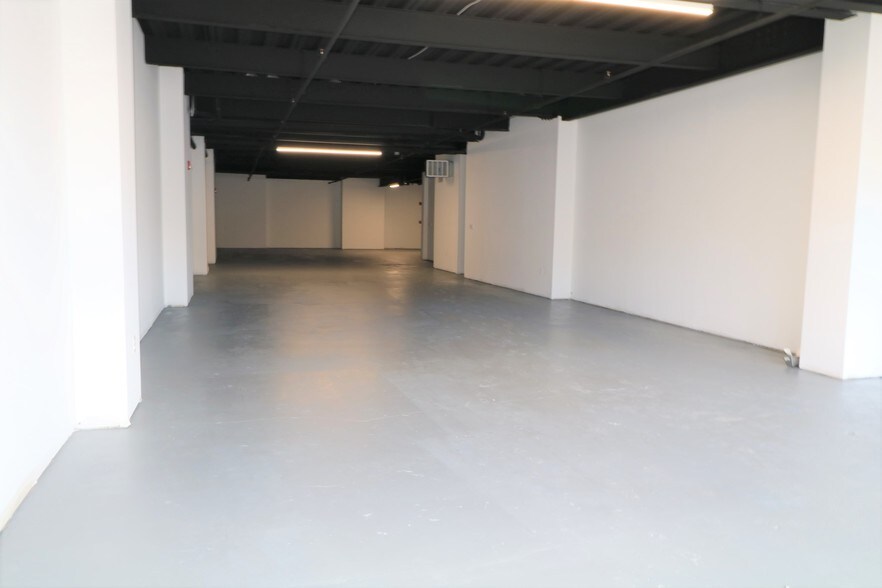 More Photos Of 686 Main Ave, Passaic Storefront For Lease