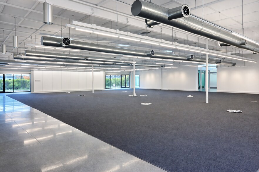 More Photos Of 10161-10181 Bubb Rd, Cupertino Research And Development For Lease