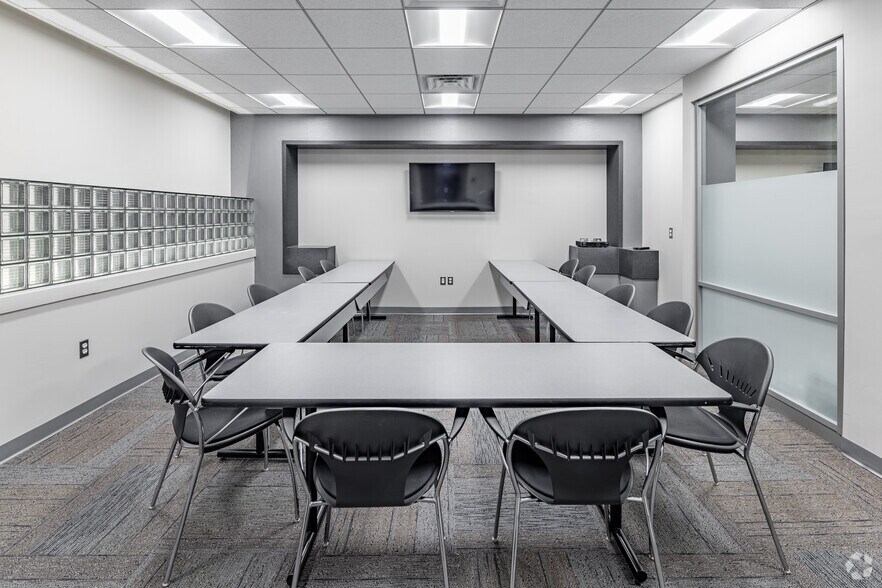 More Photos Of 600 Parsippany Rd, Parsippany Office For Sale