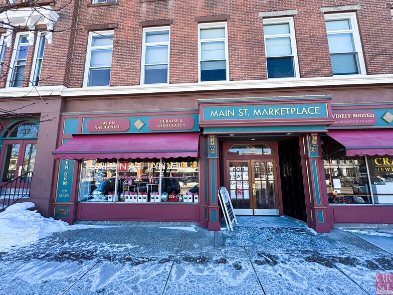 More Photos Of 33-39 N Main St, Wallingford Office For Lease