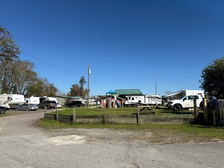 More Photos Of 70 US Highway 17, Richmond Hill Trailer Camper Park For Sale