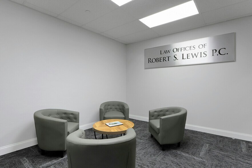 More Photos Of 100 Dutch Hill Rd, Orangeburg Medical For Lease