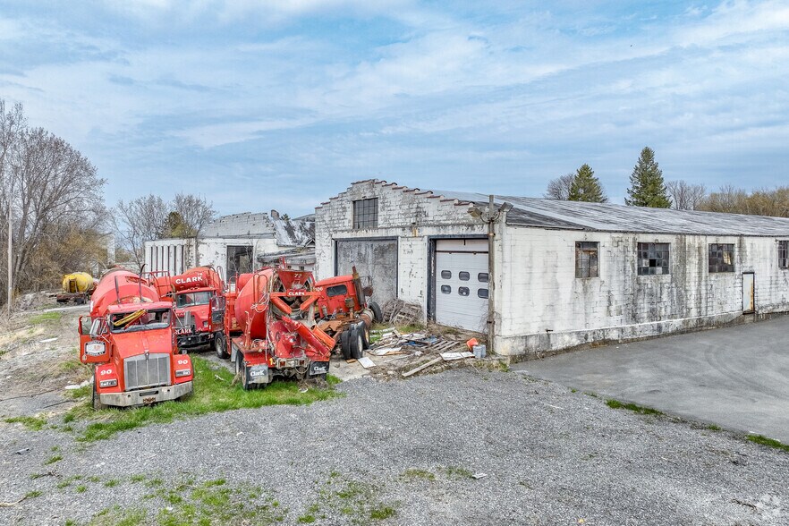 More Photos Of 436 E Brighton Ave, Syracuse Service For Sale