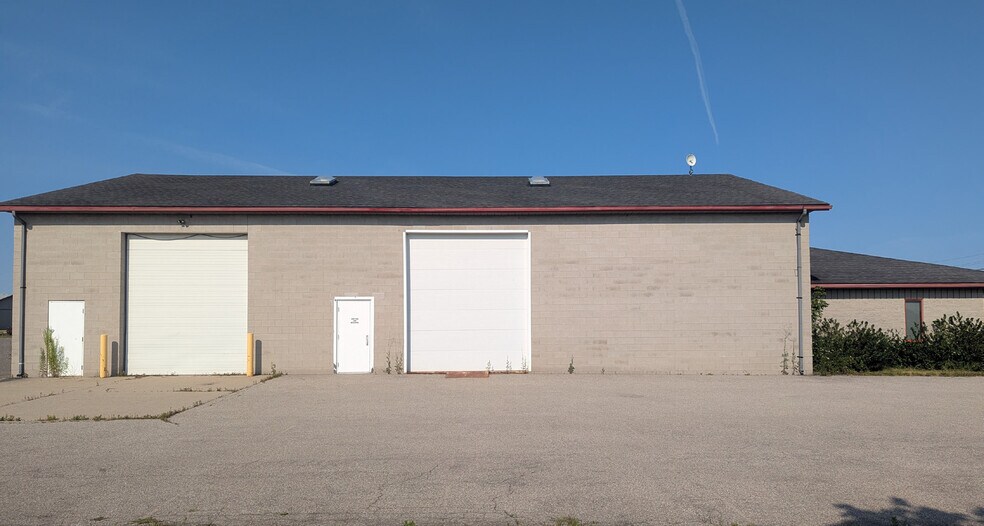 More Photos Of 258 Prospect St, Brant Warehouse For Sale