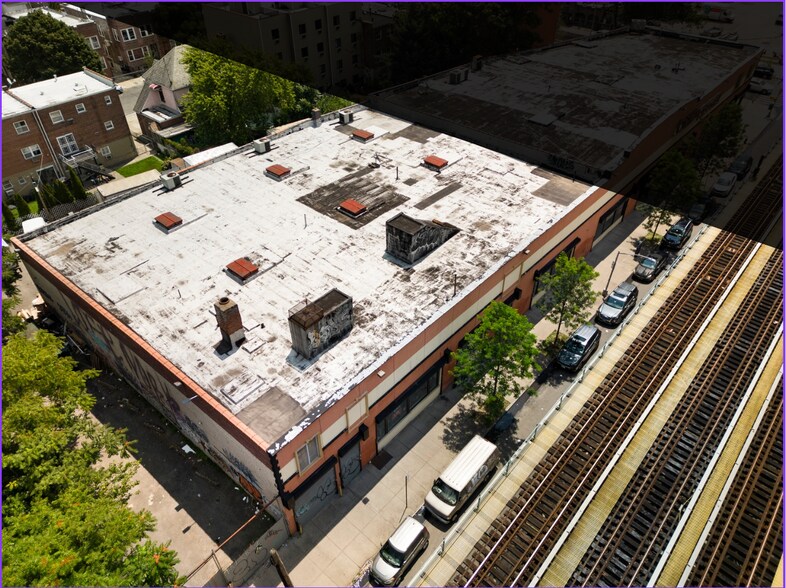 Primary Photo Of 2926 White Plains rd, Bronx Supermarket For Sale
