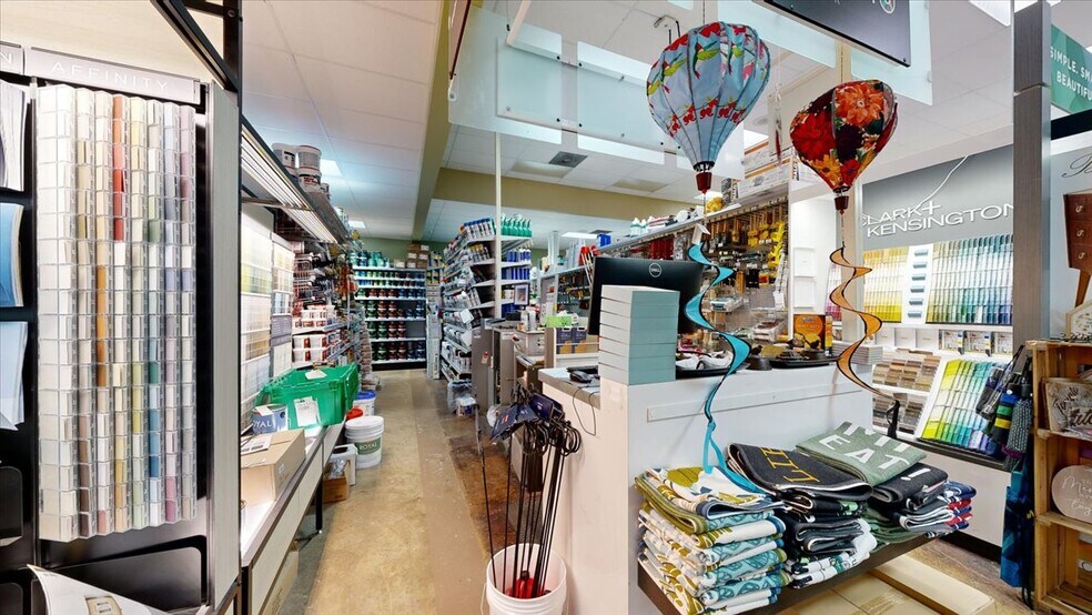 More Photos Of 113 Bo Bo Dr, Crystal Springs Freestanding For Lease