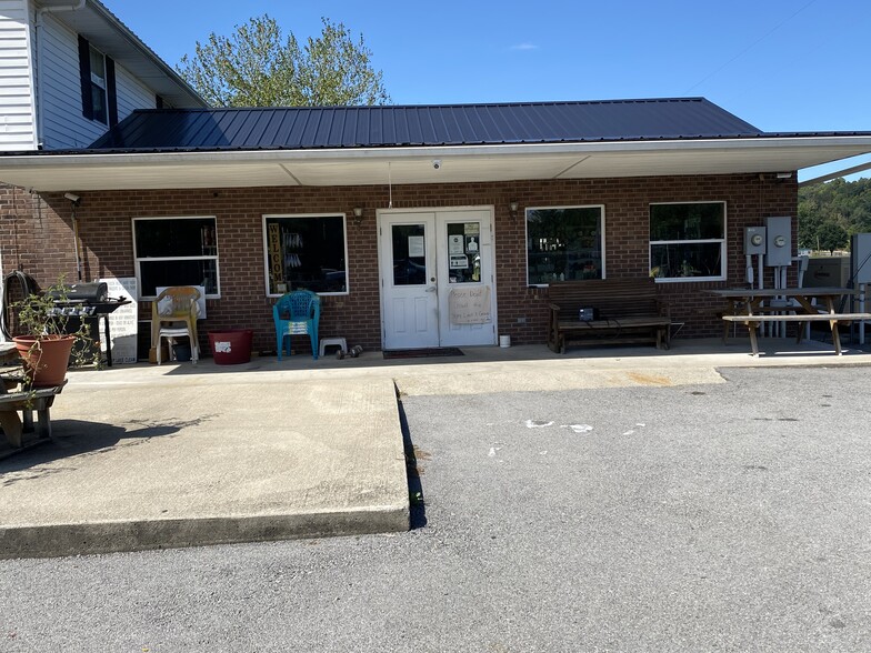 More Photos Of 8521 Liberty Rd, Campbellsville Land For Sale