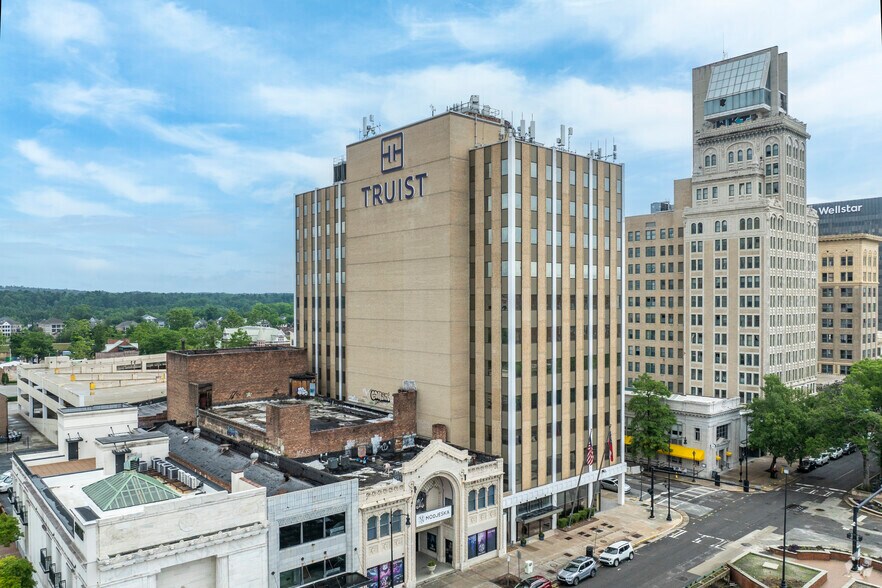 More Photos Of 801 Broad St, Augusta Office For Lease