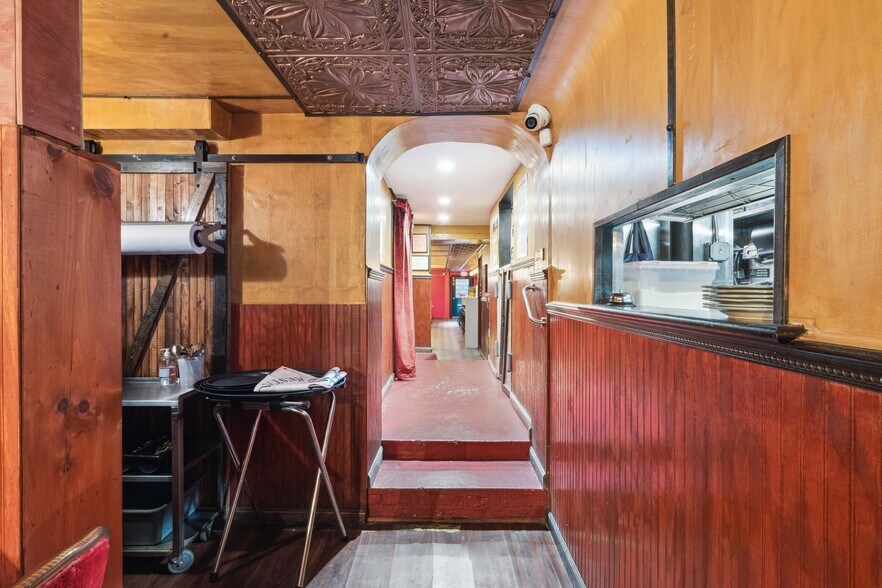 More Photos Of 90 W Houston St, New York Apartments For Lease