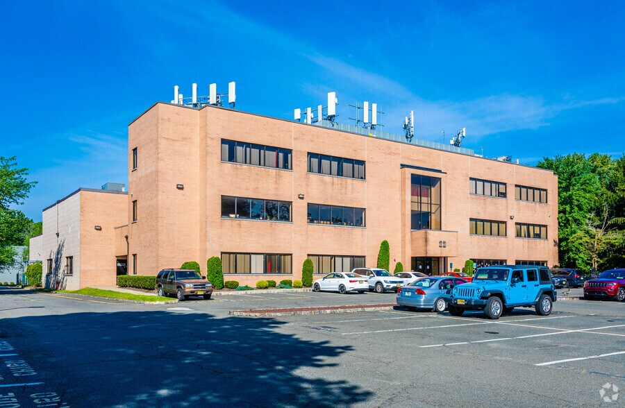 More Photos Of 22 Riverview Dr, Wayne Warehouse For Lease