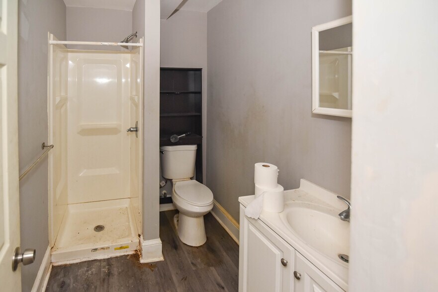 More Photos Of 128 S Philadelphia Blvd, Aberdeen Apartments For Sale